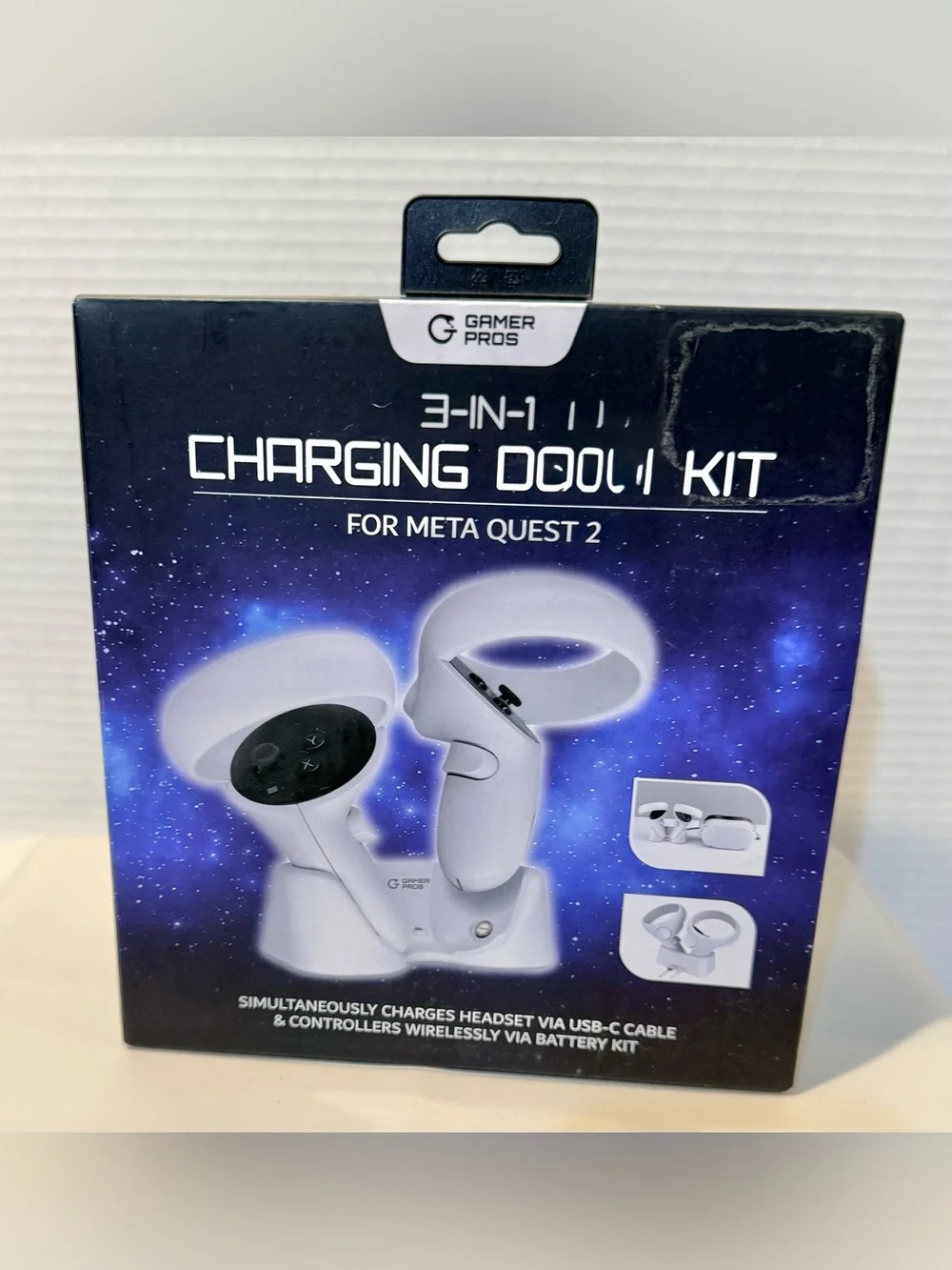 3 in 1 Charging Dock Kit for Meta Quest 2 Brand New